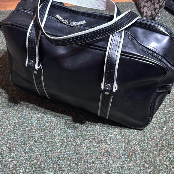 UNITED COLORS OF BENETTON “Ready Set Bag” - Picture 14 of 16